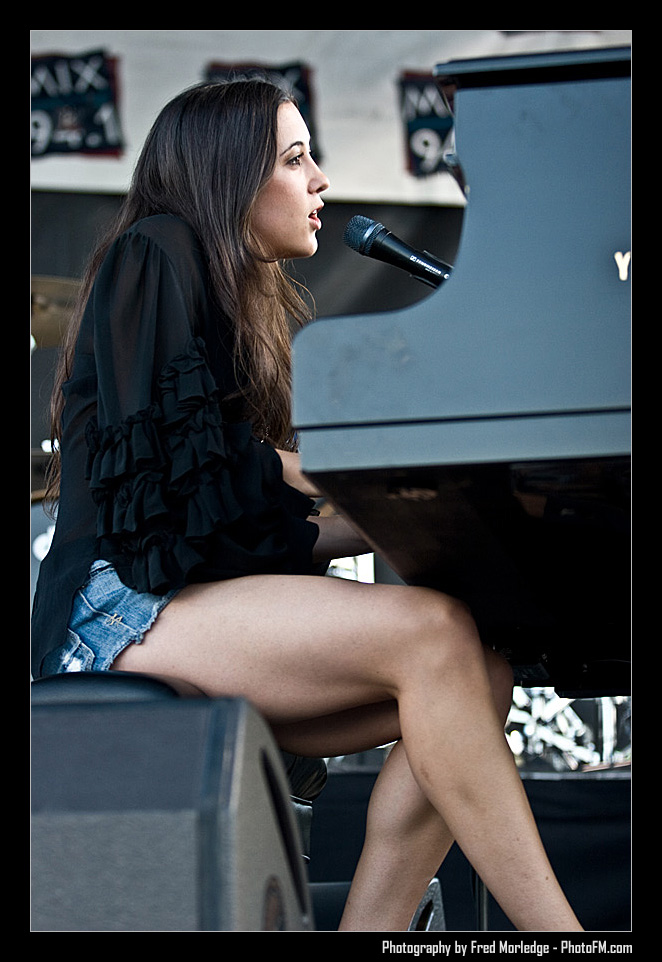 Vanessa Carlton - Bite of Las Vegas 2007 - Photography by Fred Morledge - PhotoFM.com - 003