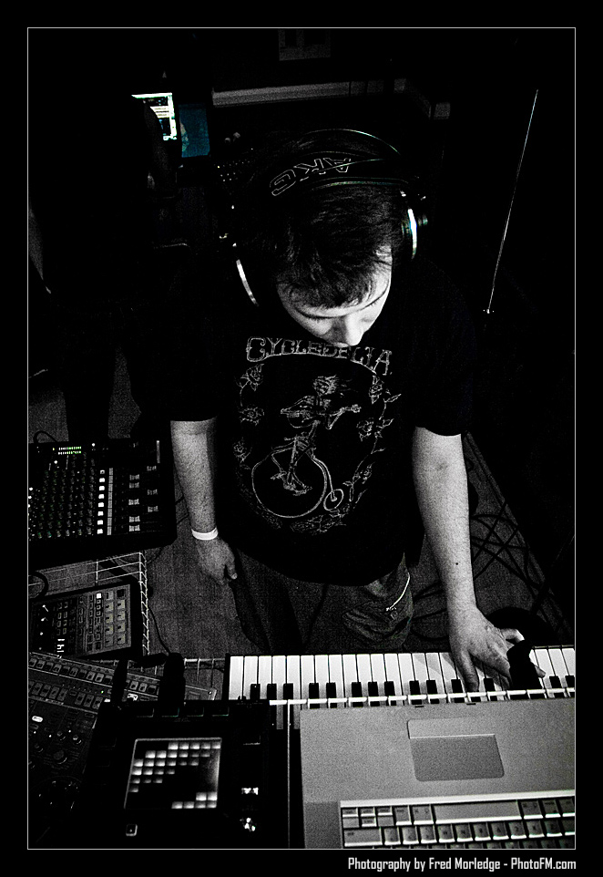 Hardcore_Electronic_Night_at_Canvas_Cafe_March_14_2008_Photos_by_PhotoFM.com_026