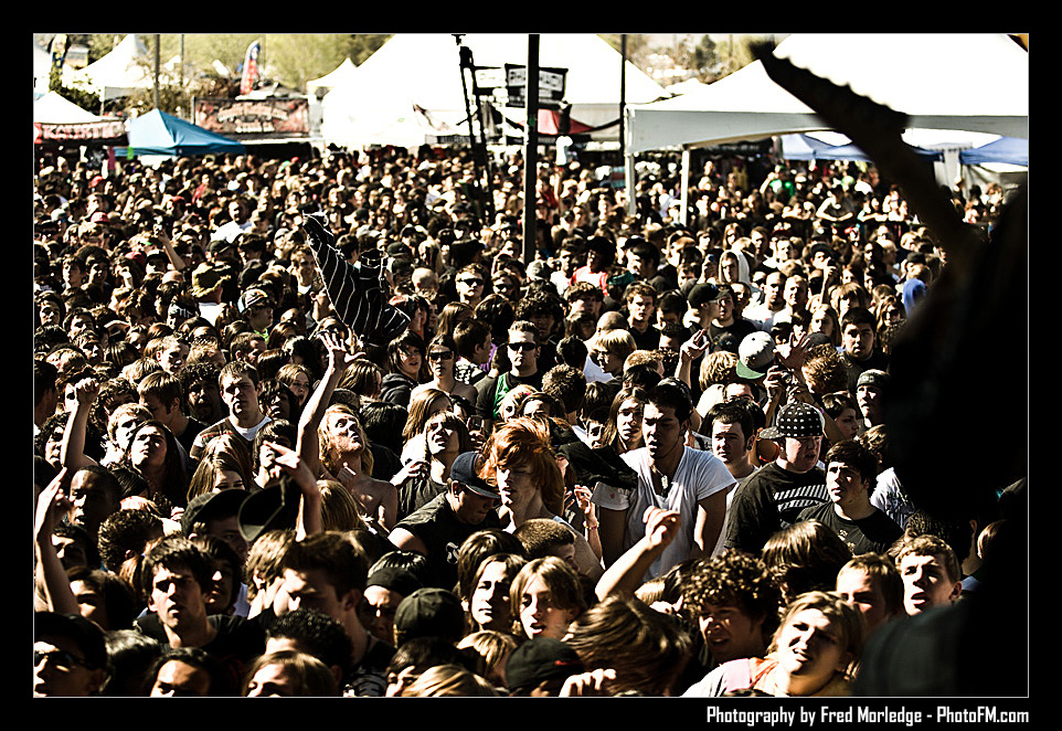 ExtremeThing2009TheCrowd_048