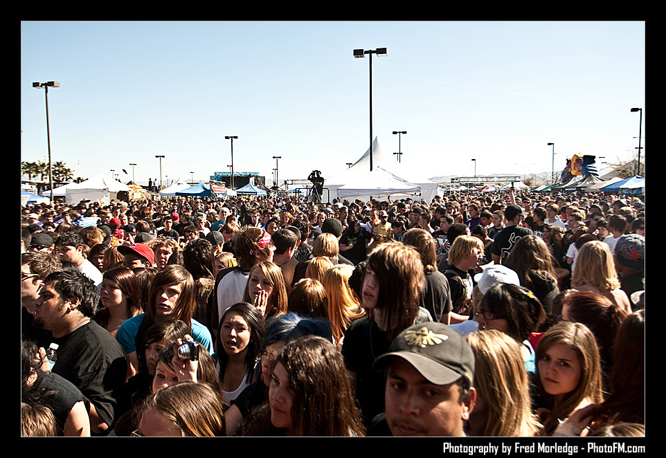 ExtremeThing2009TheCrowd_056
