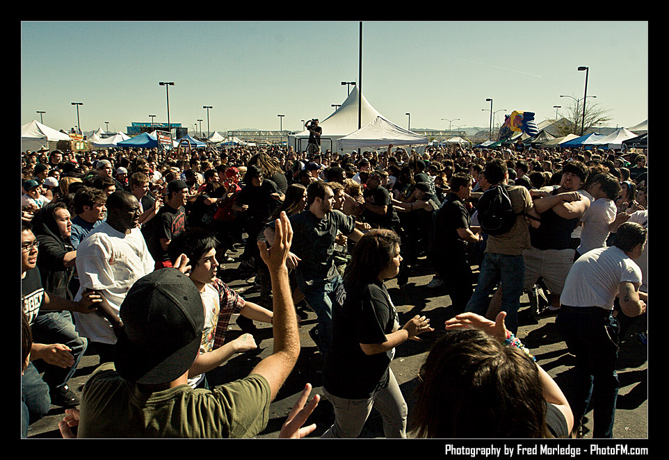 ExtremeThing2009TheCrowd_072