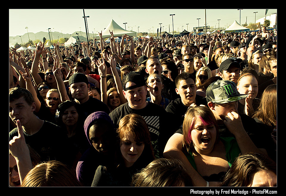 ExtremeThing2009TheCrowd_103