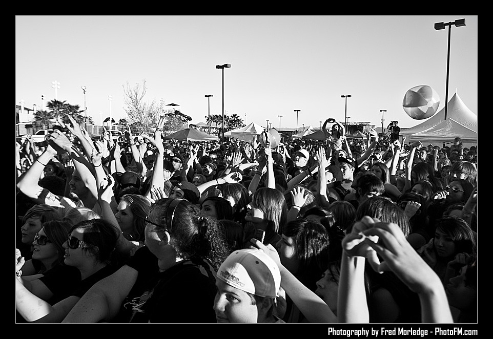 ExtremeThing2009TheCrowd_122