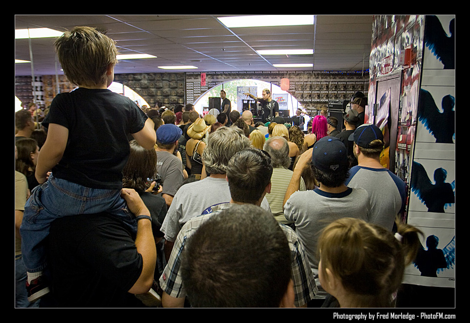MxPx at Zia Records - July 22nd, 2007 -  Photography by PhotoFM.com - 001