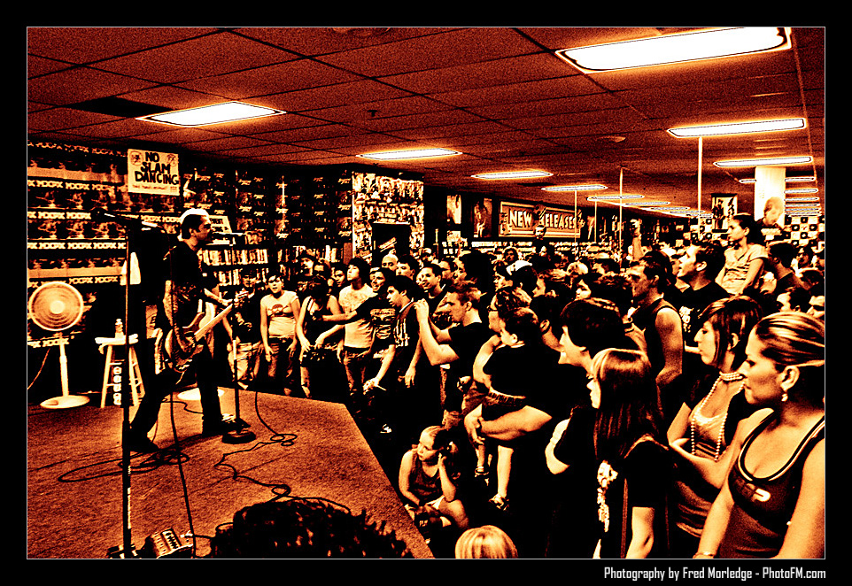 MxPx at Zia Records - July 22nd, 2007 -  Photography by PhotoFM.com - 011