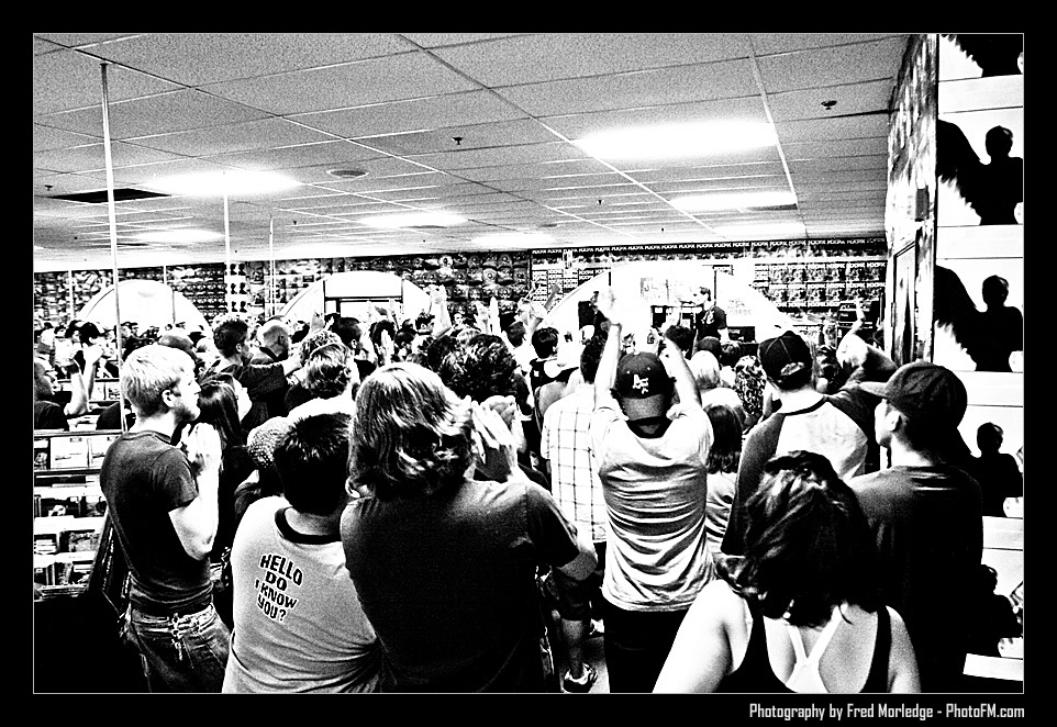 MxPx at Zia Records - July 22nd, 2007 -  Photography by PhotoFM.com - 022