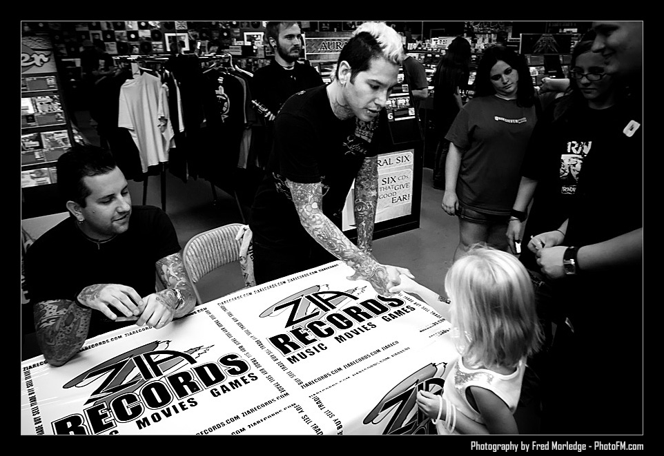 MxPx at Zia Records - July 22nd, 2007 -  Photography by PhotoFM.com - 028