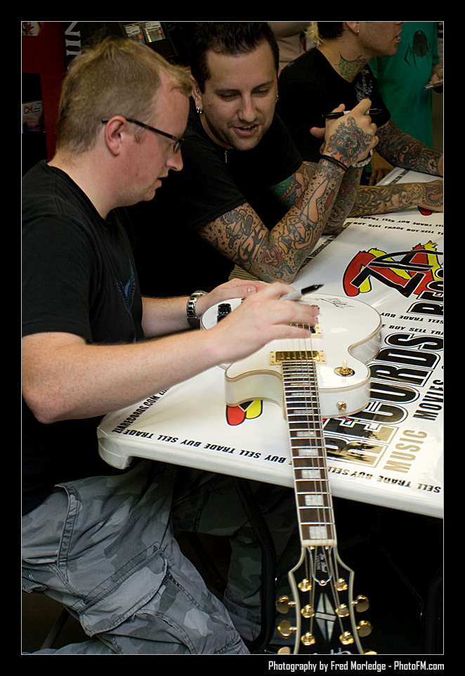 MxPx at Zia Records - July 22nd, 2007 -  Photography by PhotoFM.com - 038