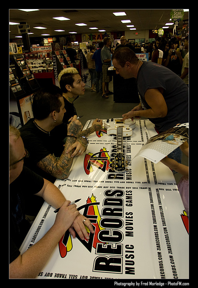 MxPx at Zia Records - July 22nd, 2007 -  Photography by PhotoFM.com - 043