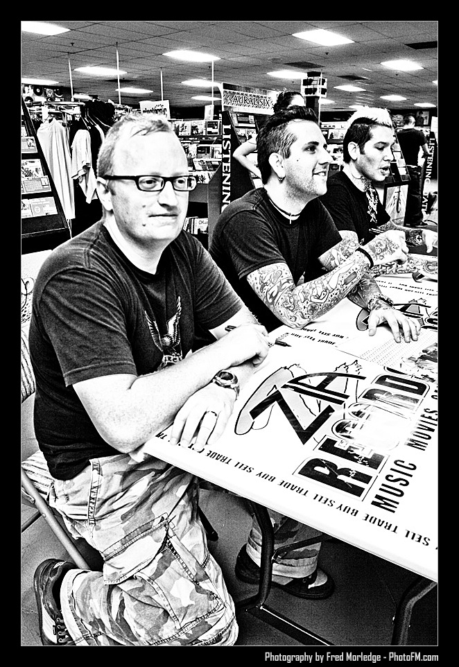 MxPx at Zia Records - July 22nd, 2007 -  Photography by PhotoFM.com - 046