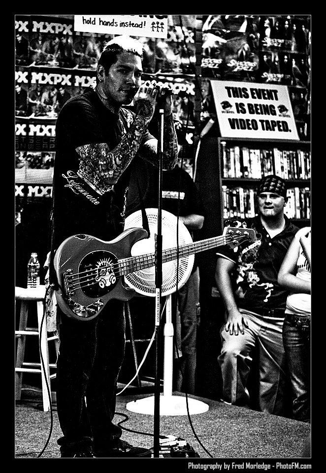 MxPx at Zia Records - July 22nd, 2007 -  Photography by PhotoFM.com - 082