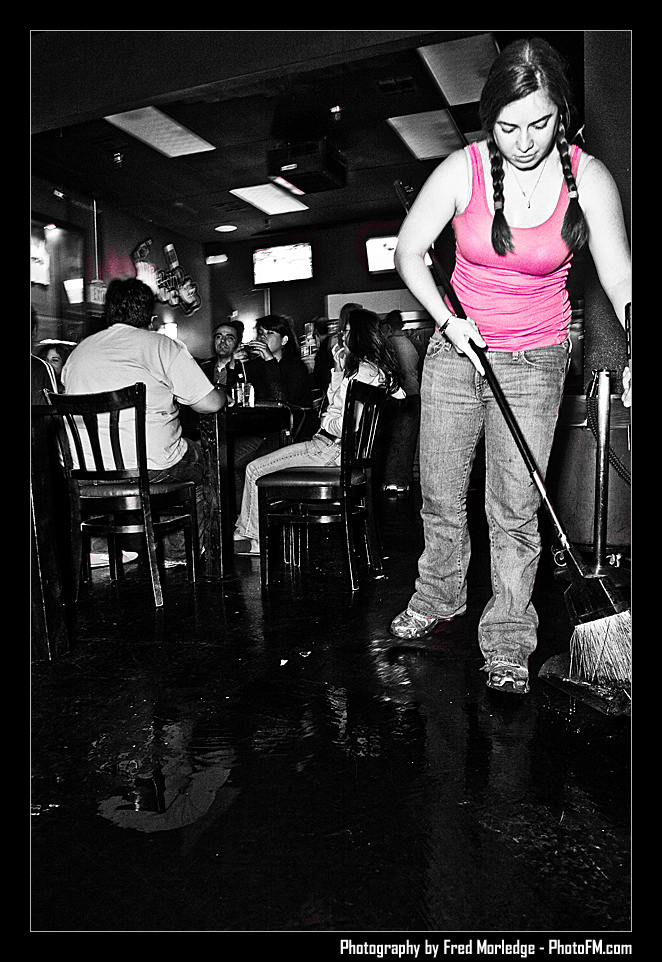 OpiumAlibiFreakinFrogCrowdPhotos_030