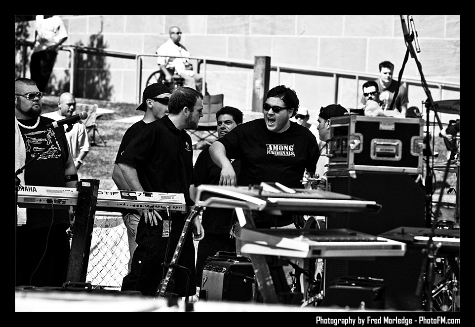ReggaeInTheDesert2009OnePinShort077