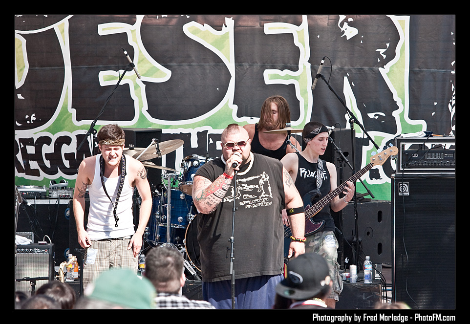 ReggaeInTheDesert2009OnePinShort083