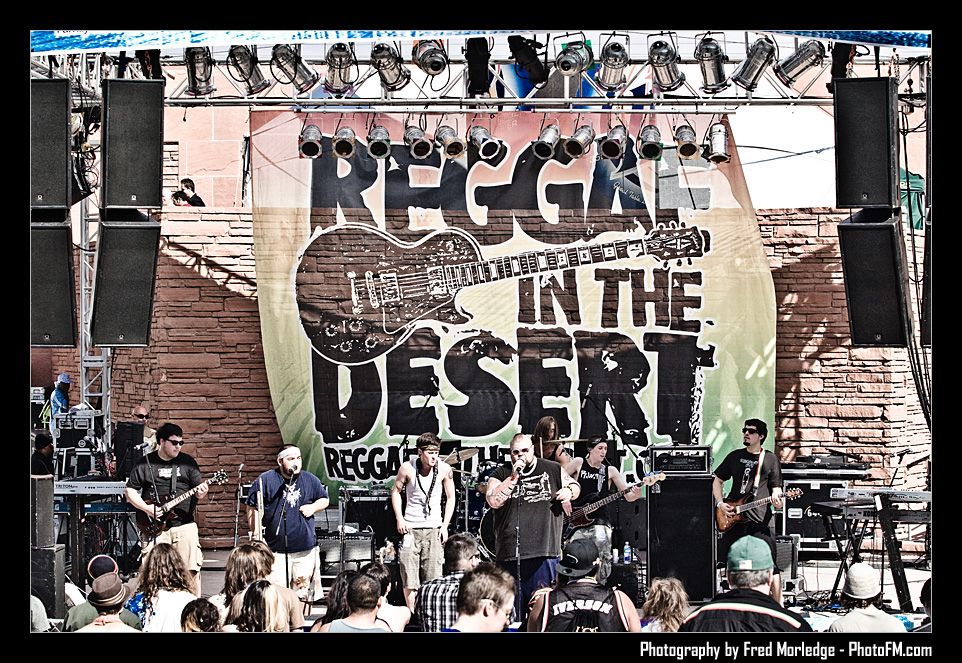 ReggaeInTheDesert2009OnePinShort084