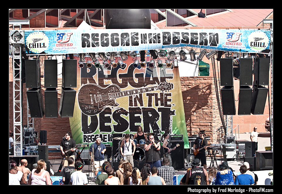 ReggaeInTheDesert2009OnePinShort088