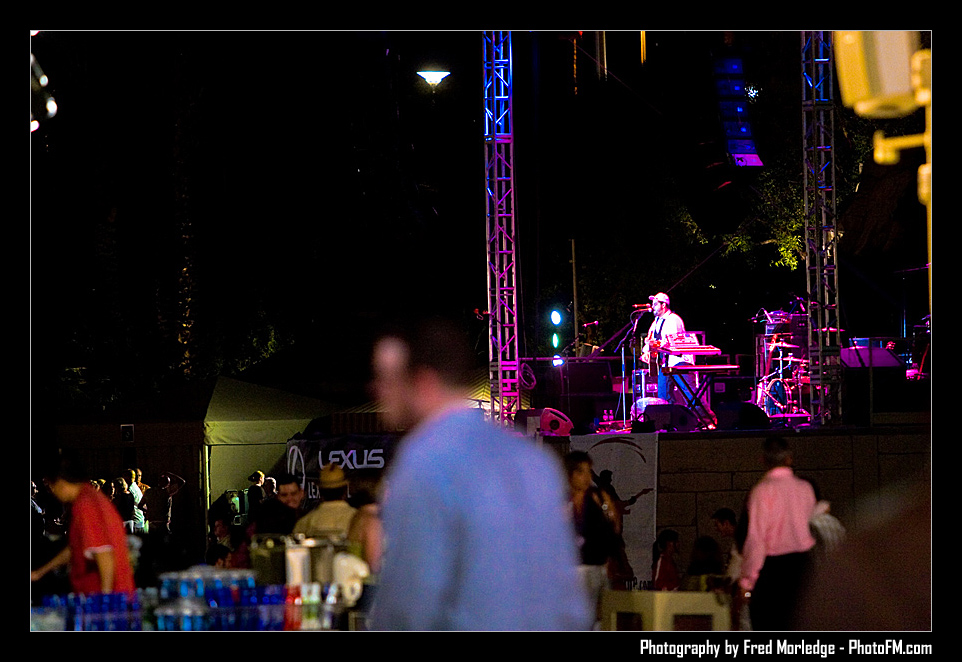 RockNRollWineMandalayBayBeach2008_040