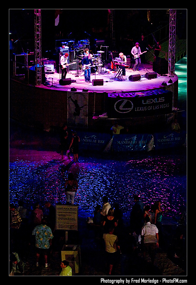 RockNRollWineMandalayBayBeach2008_099