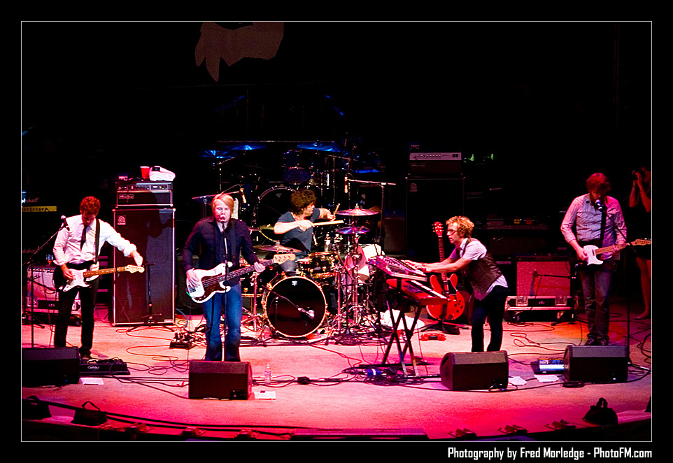 RockNRollWineMandalayBayBeach2008_107