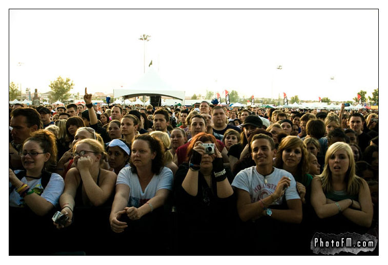 The Crowd - Red White and Boom 2006 - Photos by PhotoFM.com - 05