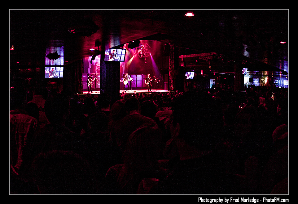 HouseOfBluesTheoryOfADeadMan_001