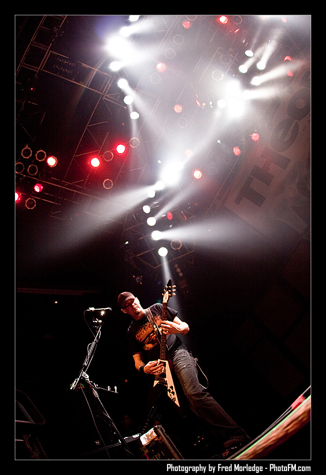 HouseOfBluesTheoryOfADeadMan_007