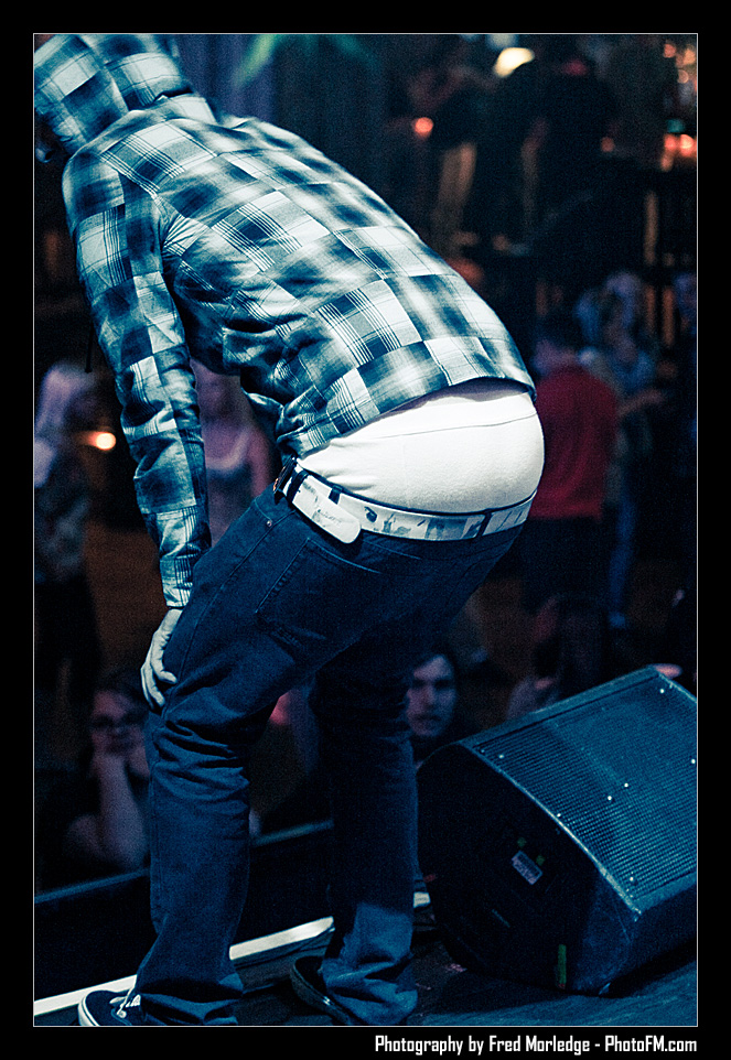 AirRaidAnthemHouseOfBlues_001