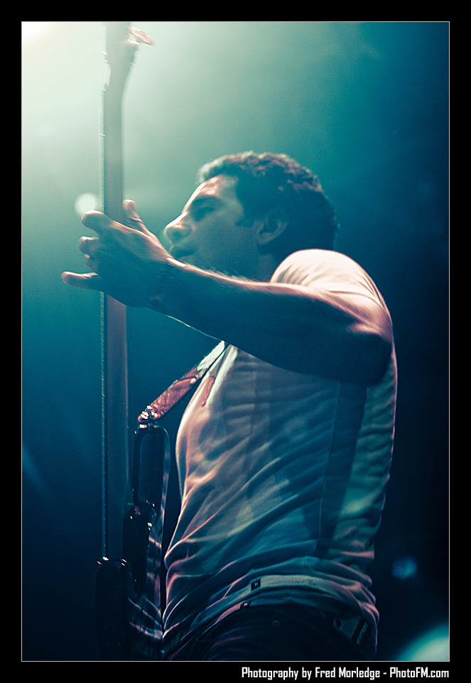 AirRaidAnthemHouseOfBlues_003