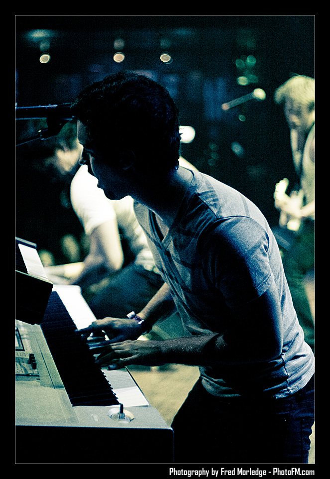 AirRaidAnthemHouseOfBlues_039