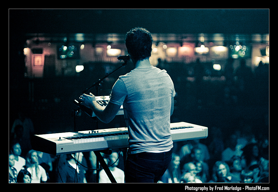 AirRaidAnthemHouseOfBlues_047