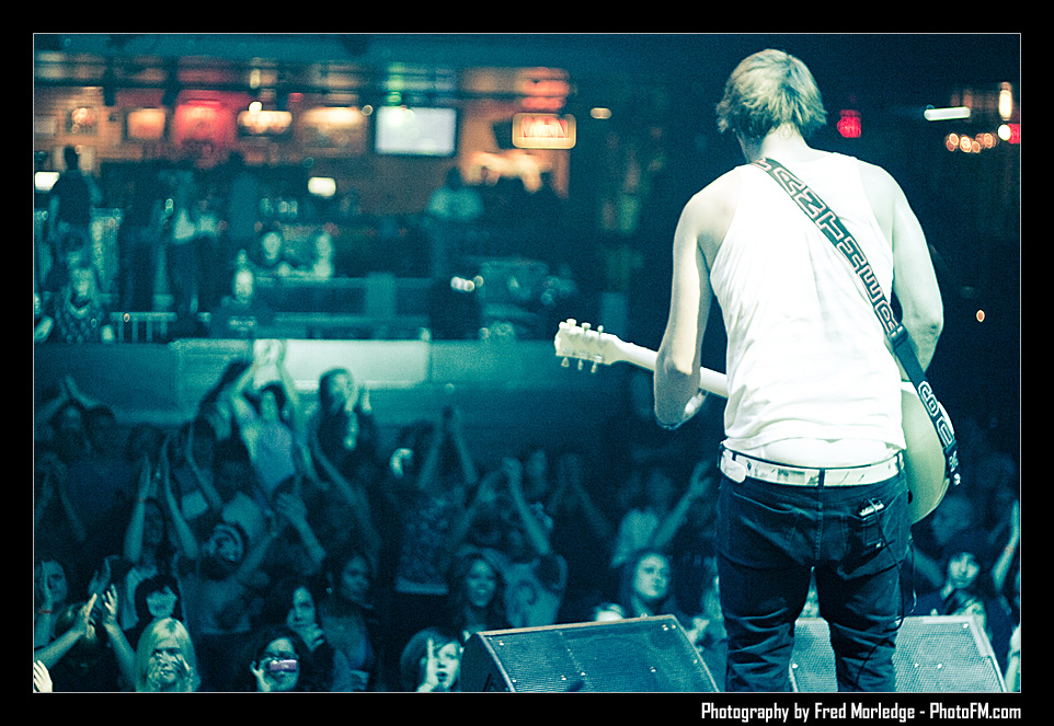 AirRaidAnthemHouseOfBlues_066
