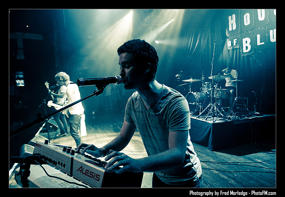 AirRaidAnthemHouseOfBlues_130