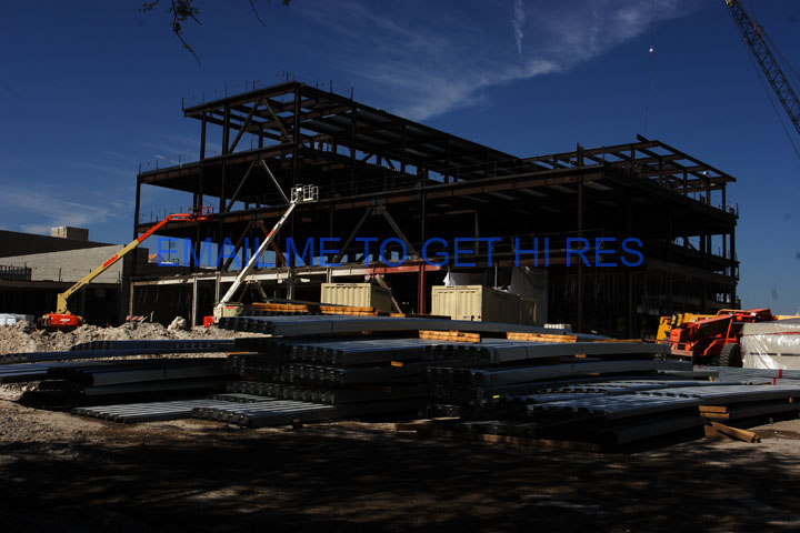 SET Building - 01