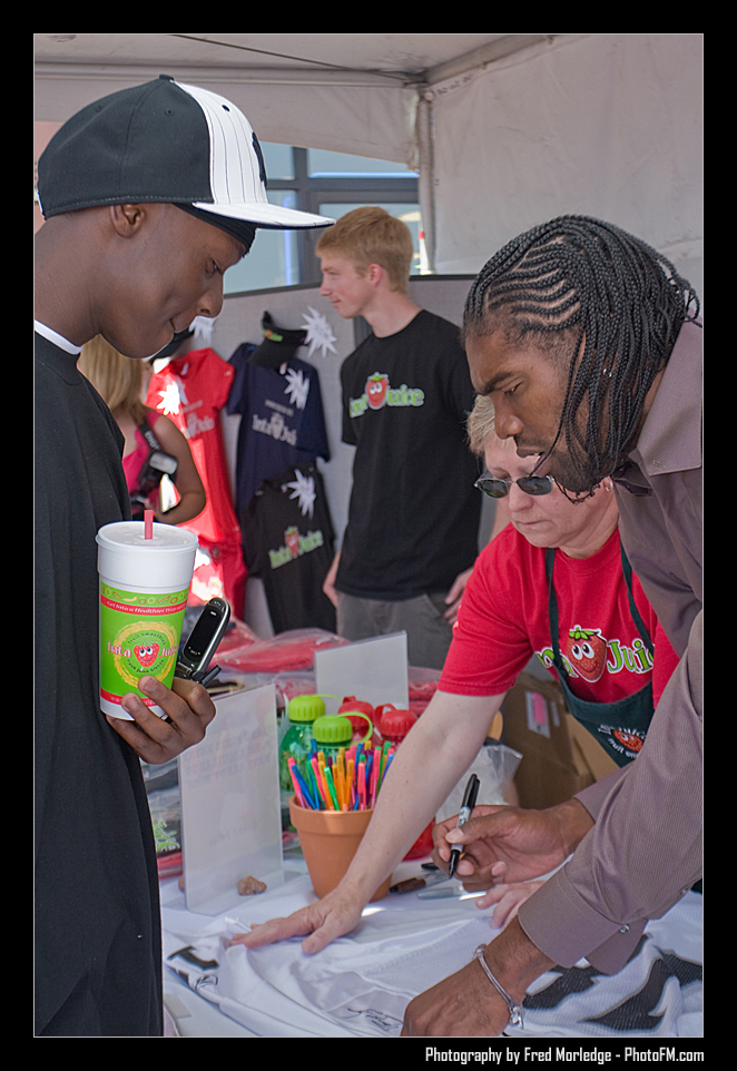 Randy Moss at Inta Juice - 005
