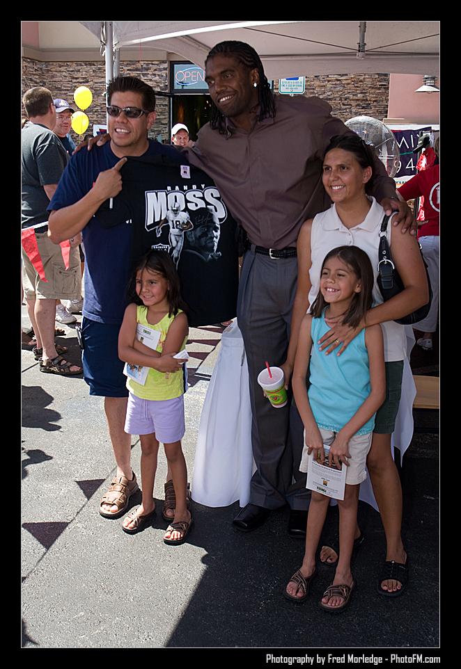 Randy Moss at Inta Juice - 010