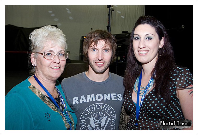 James Blunt Photos - Mix 94.1's Underground Lounge - Photos by PhotoFM - 61