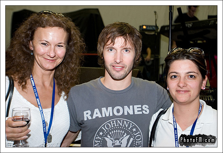 James Blunt Photos - Mix 94.1's Underground Lounge - Photos by PhotoFM - 62